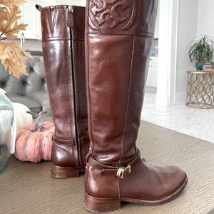 Tory Burch Riding boots included dust bag